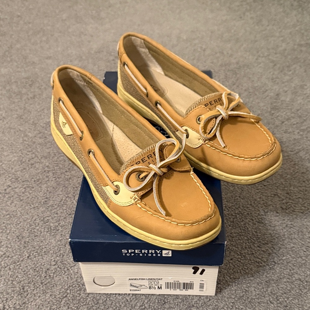 Sperry Women's Angelfish Linen/Oat